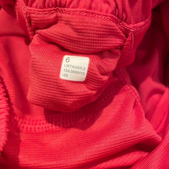 NWT Lululemon Hotty Hot Low-Rise Lined Short 2.5" Glaze Pink Size 6 - Picture 6 of 8